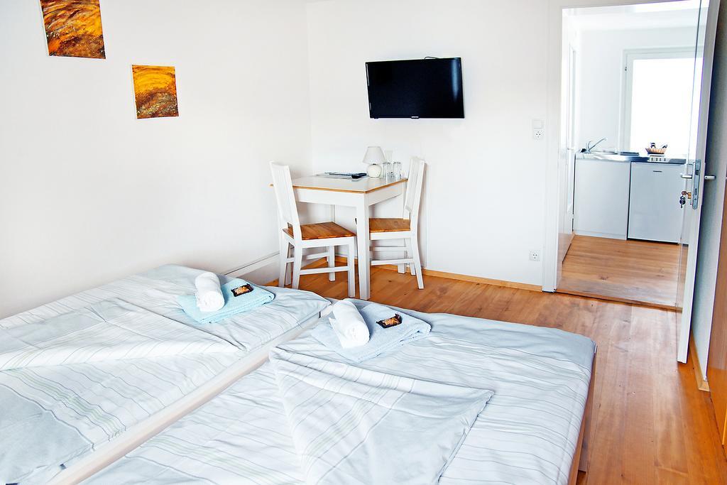 Hostel Villa Viva Брегенц Экстерьер фото